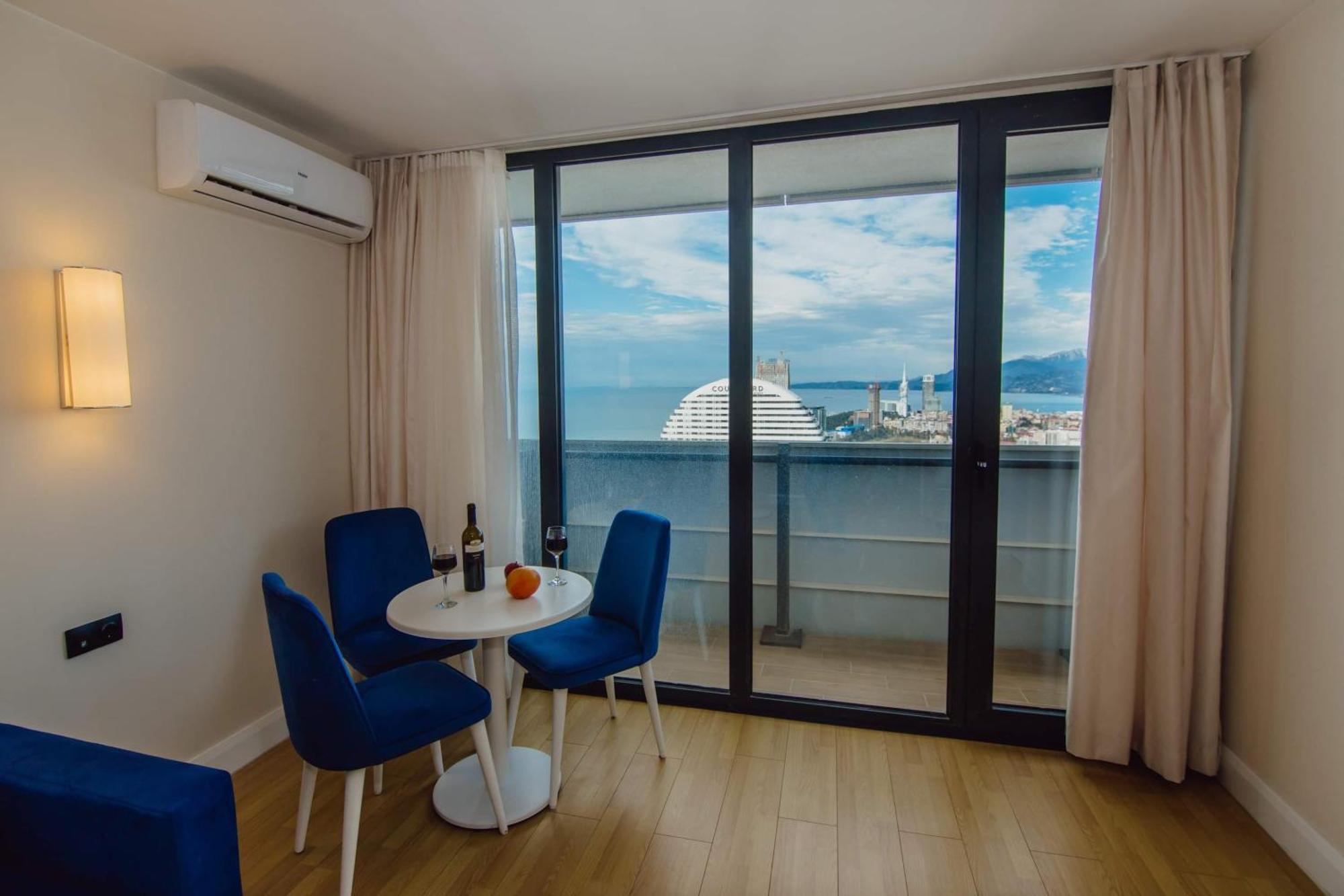 Orbi City Black Sea View Aparthotel Batumi Exterior foto