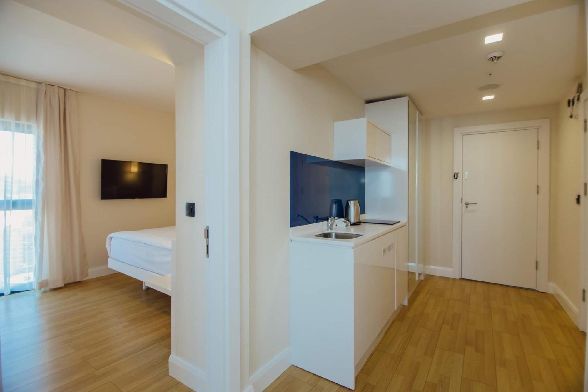 Orbi City Black Sea View Aparthotel Batumi Exterior foto