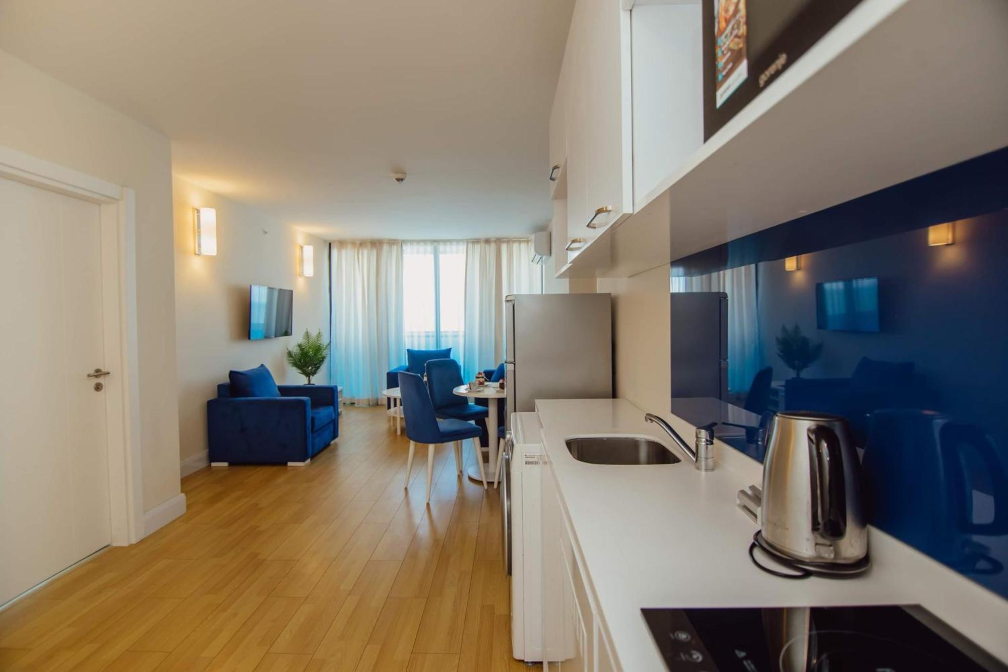 Orbi City Black Sea View Aparthotel Batumi Exterior foto